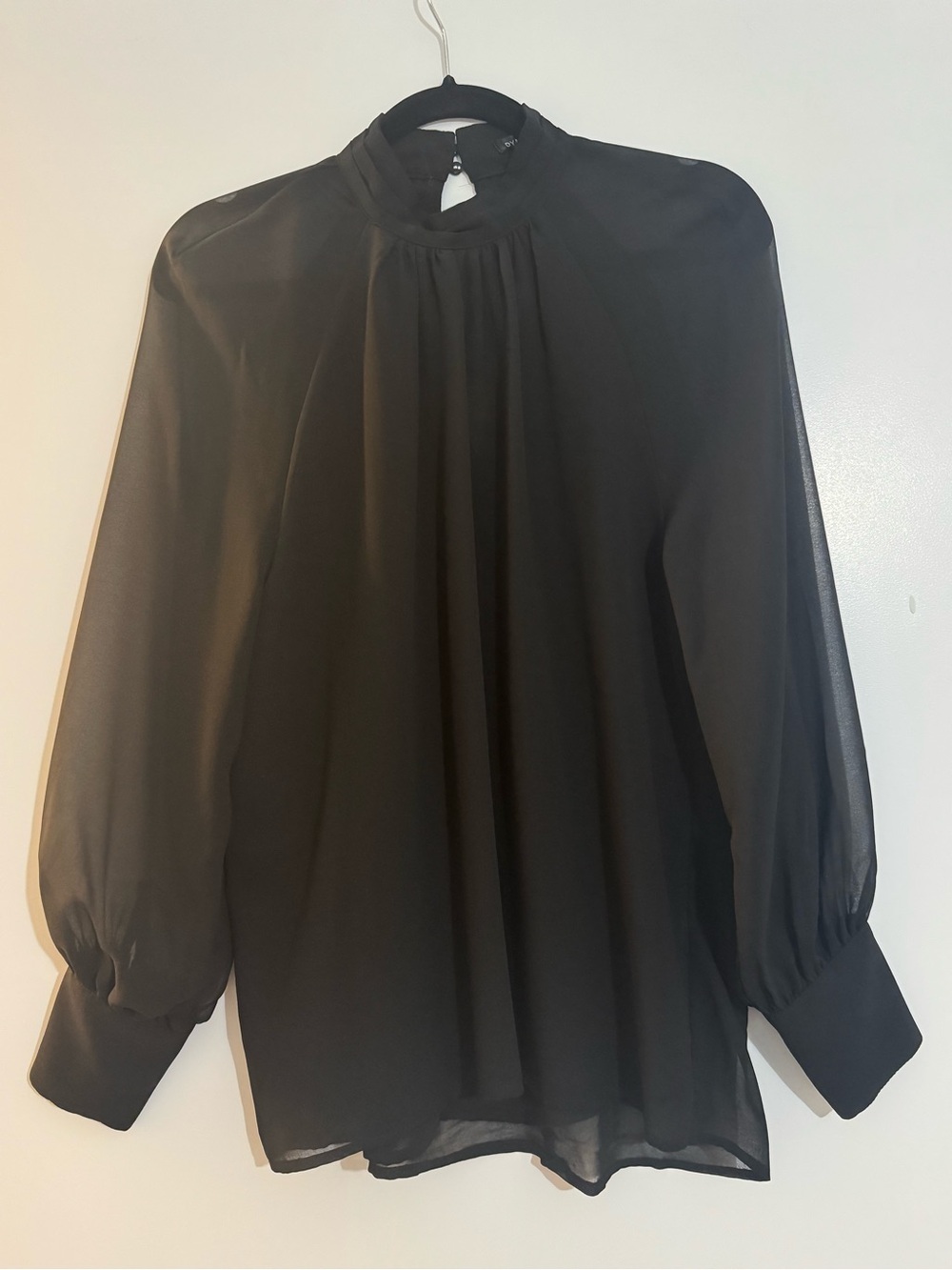 Dynamite Savannah Sheer Pleated Blouse – Black – Size Medium – NWT